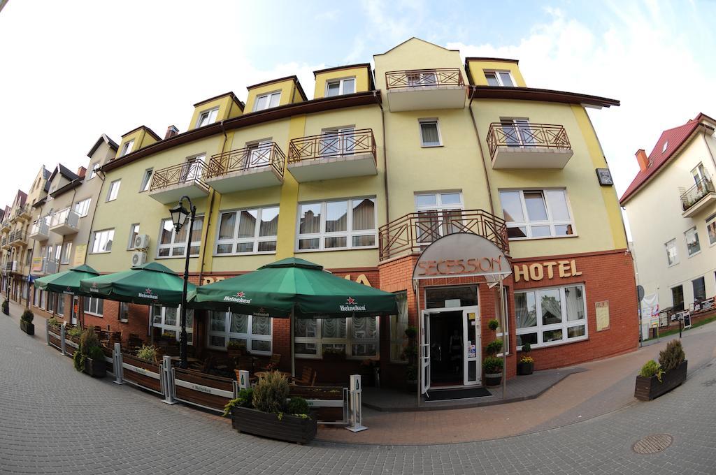 Secession Hotel Leczna Exterior foto